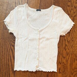 Brandy Melville white ribbed Zelly lettuce edge front button top